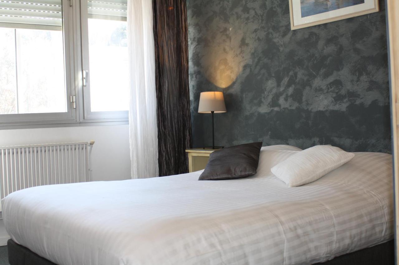 Logis Hotel Du Midi Salon-de-Provence Exteriör bild
